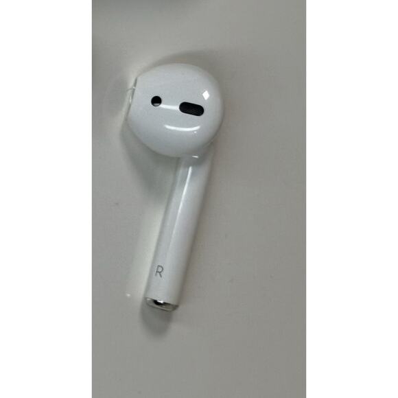 Apple Other - 2nd generation AirPods Bluetooth Right EarBud Replacement, White, OS, 81-19